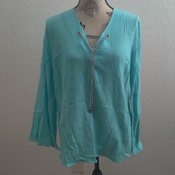 🆕 Michael Kors Cool aqua bell sleeve blouse (L) - Picture 2 of 9